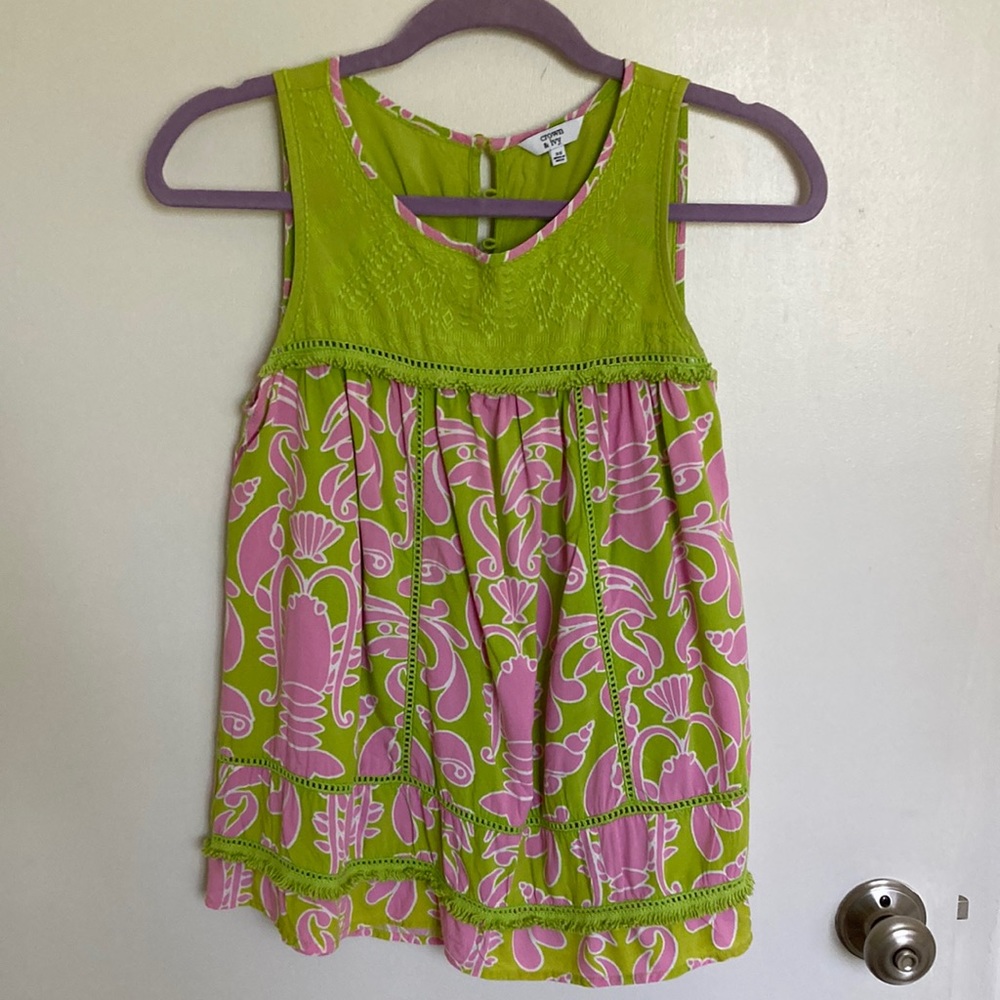 CROWN & IVY TOP